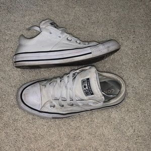 White all star converse size 6